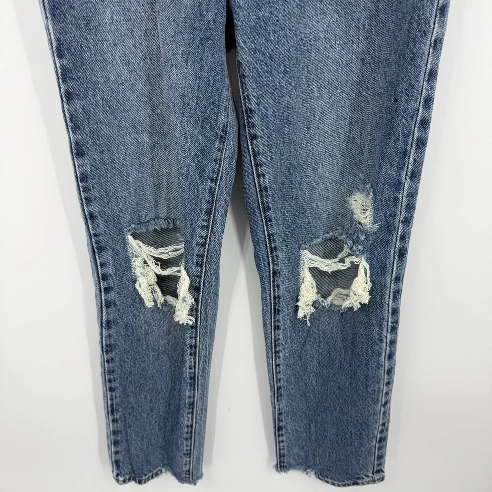 PacSun questions leave